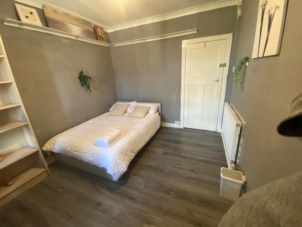 Lovely Private Room In Sandilands Dr Ab24 Aberdeen Exterior foto